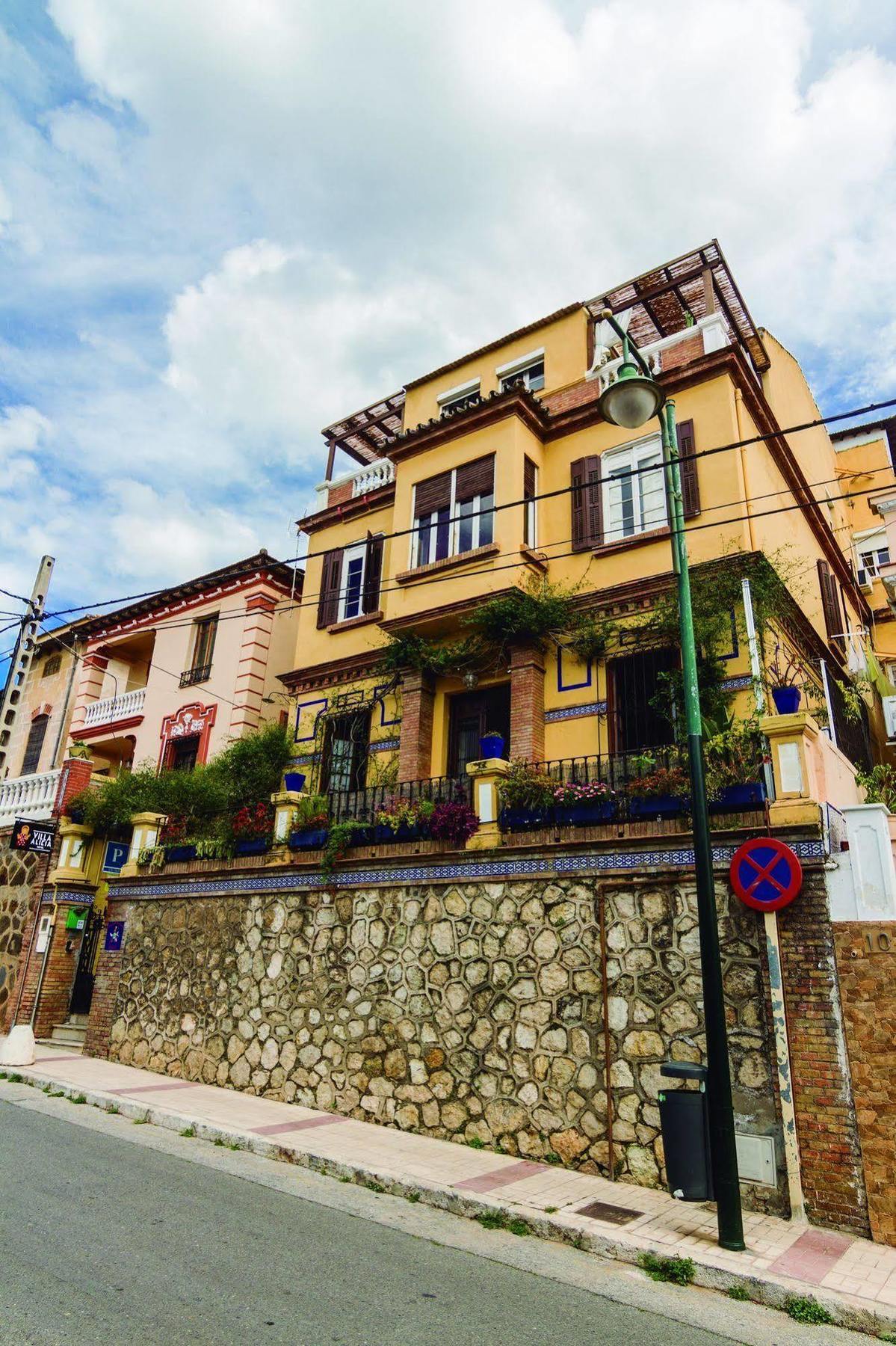 Villa Alicia Guest House Málaga Exterior foto A typical house in the old town