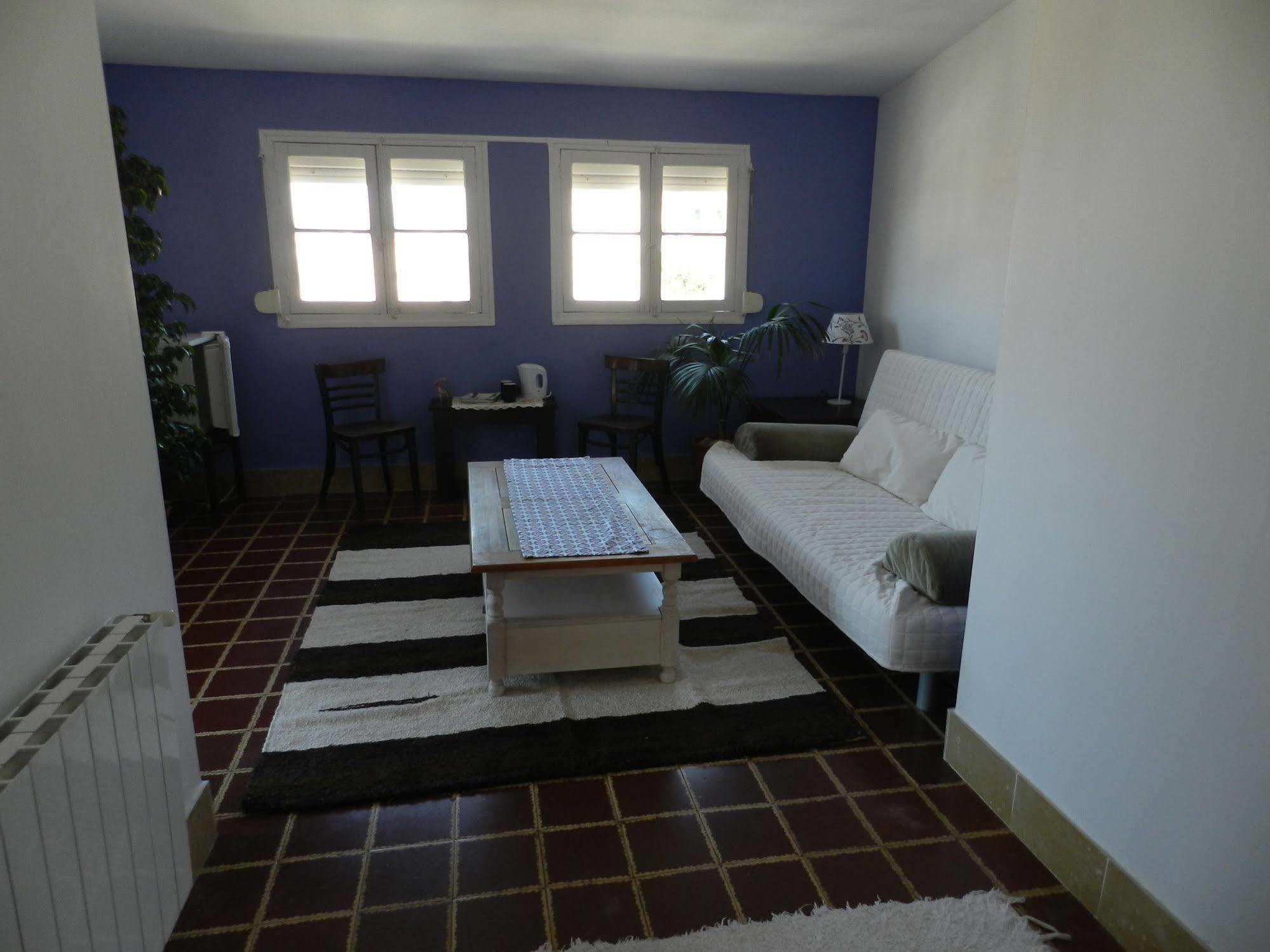 Villa Alicia Guest House Málaga Exterior foto The living room of the house